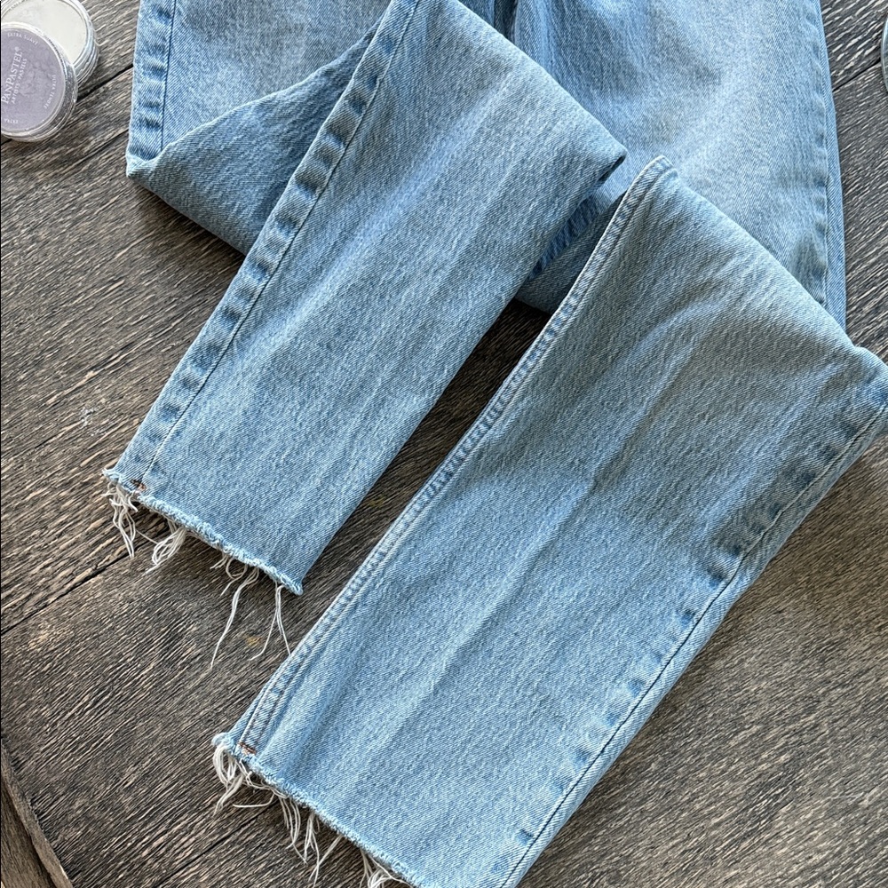 Abercrombie & Fitch 90’s Straight Ultra High Rise - Picture 3 of 5